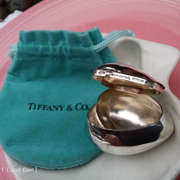 Tiffany & Company Sterling Heart Box - Picture 2 of 7